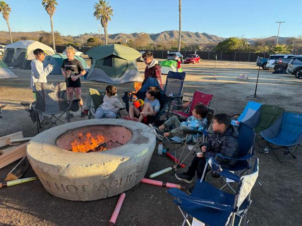 Blackhawks campout photo 1